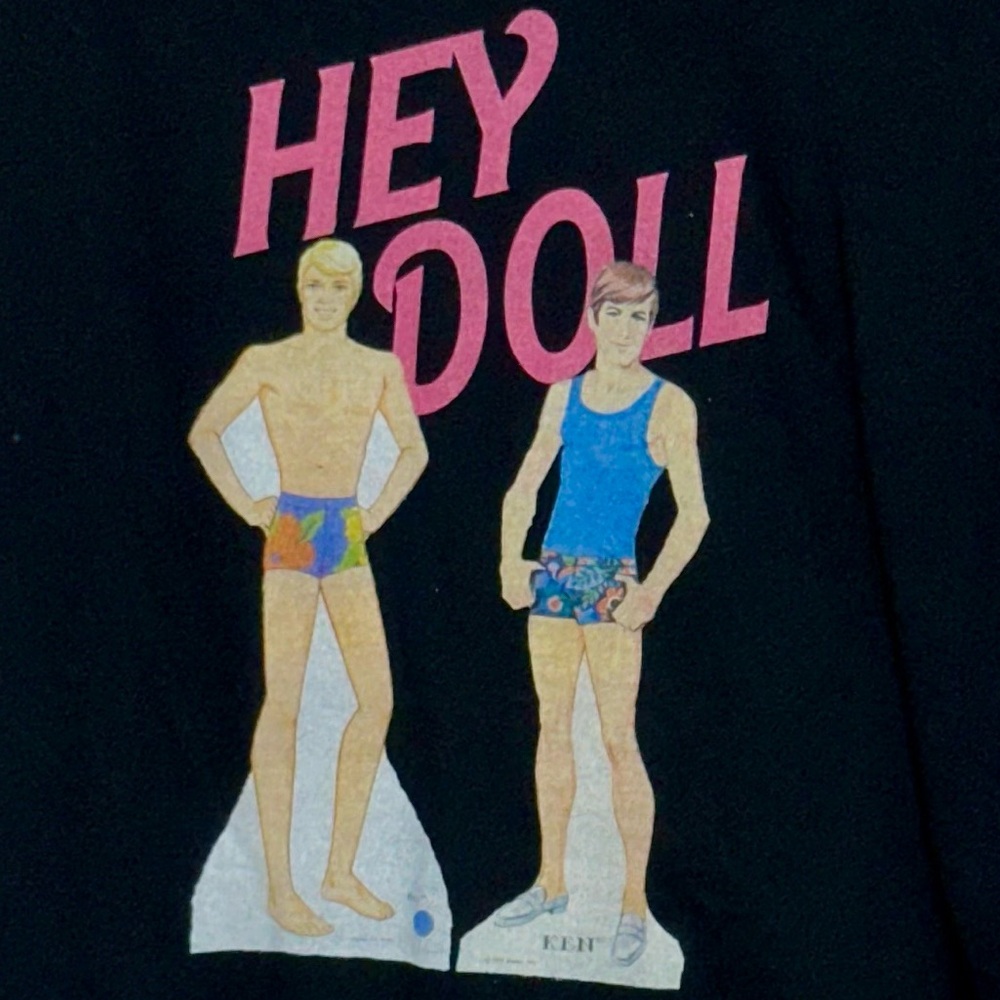 Black 'Hey Doll' Men’s T-Shirt - Picture 2 of 2